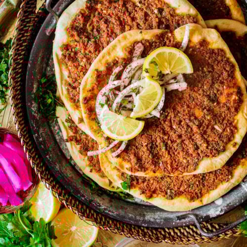 لحم بعجين لبناني: عشاء سريع ومشبع